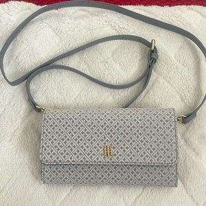 Tommy Hilfiger crossbody bag